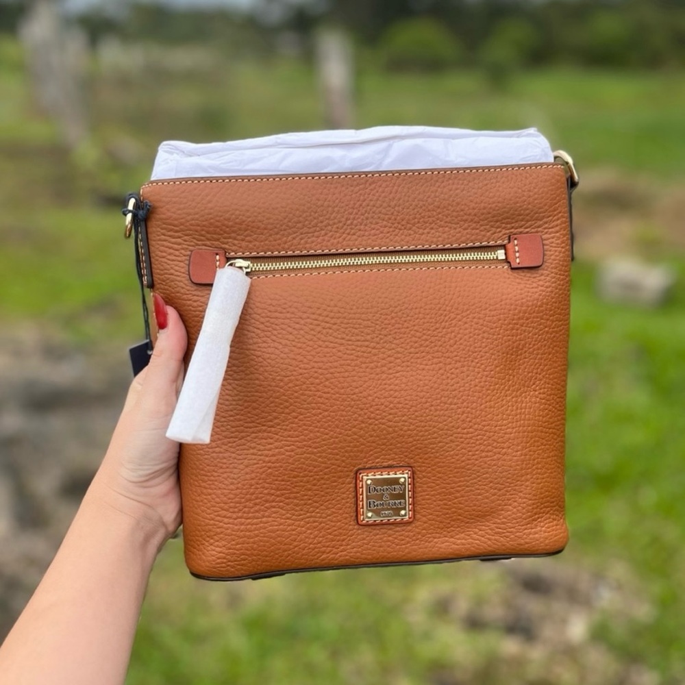 NWT Dooney & Bourke Caramel Zip Crossbody